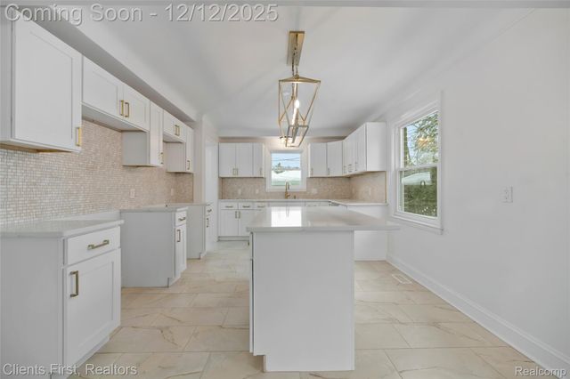 23021 Donaldson Street, Dearborn, MI 48124