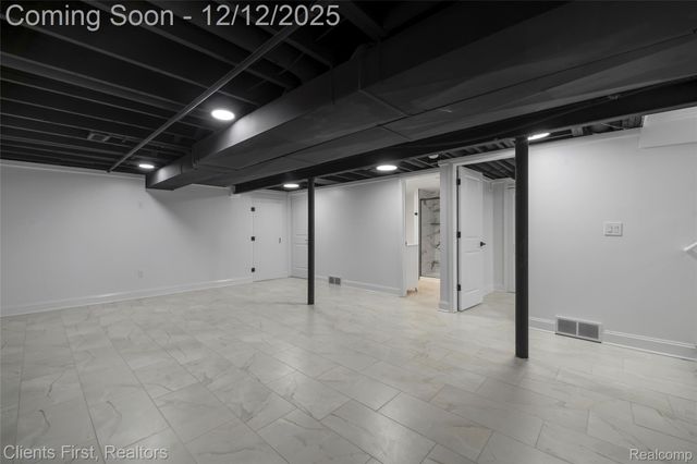 23021 Donaldson Street, Dearborn, MI 48124