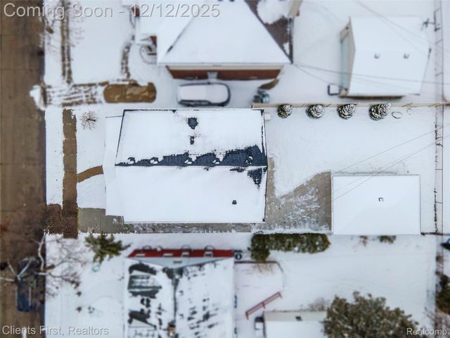 23021 Donaldson Street, Dearborn, MI 48124