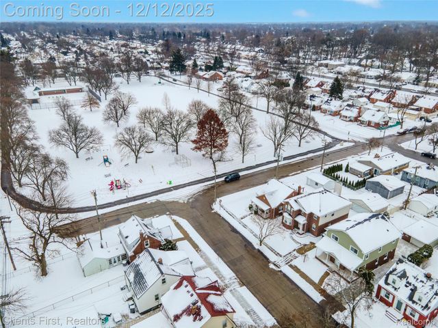 23021 Donaldson Street, Dearborn, MI 48124