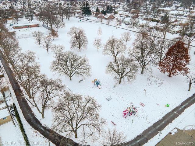 23021 Donaldson Street, Dearborn, MI 48124