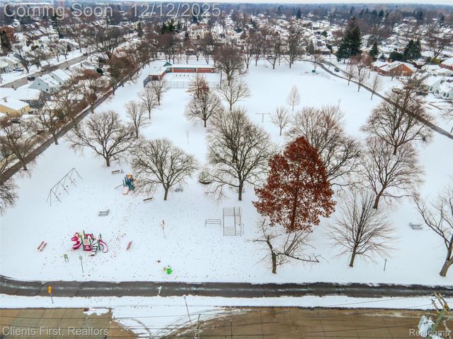 23021 Donaldson Street, Dearborn, MI 48124