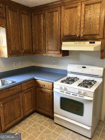 1579 Rockbridge Road, Stone Mountain, GA 30087