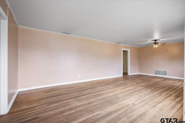 3305 Florence Street, Kilgore, TX 75662