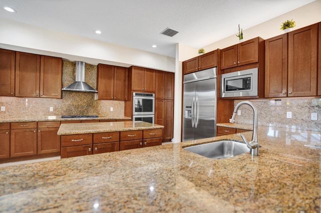 16610 Gateway Bridge Drive, Delray Beach, FL 33446