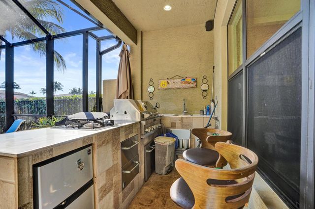 16610 Gateway Bridge Drive, Delray Beach, FL 33446