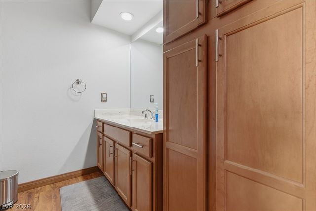 434 Las Casitas Way, Las Vegas, NV 89121