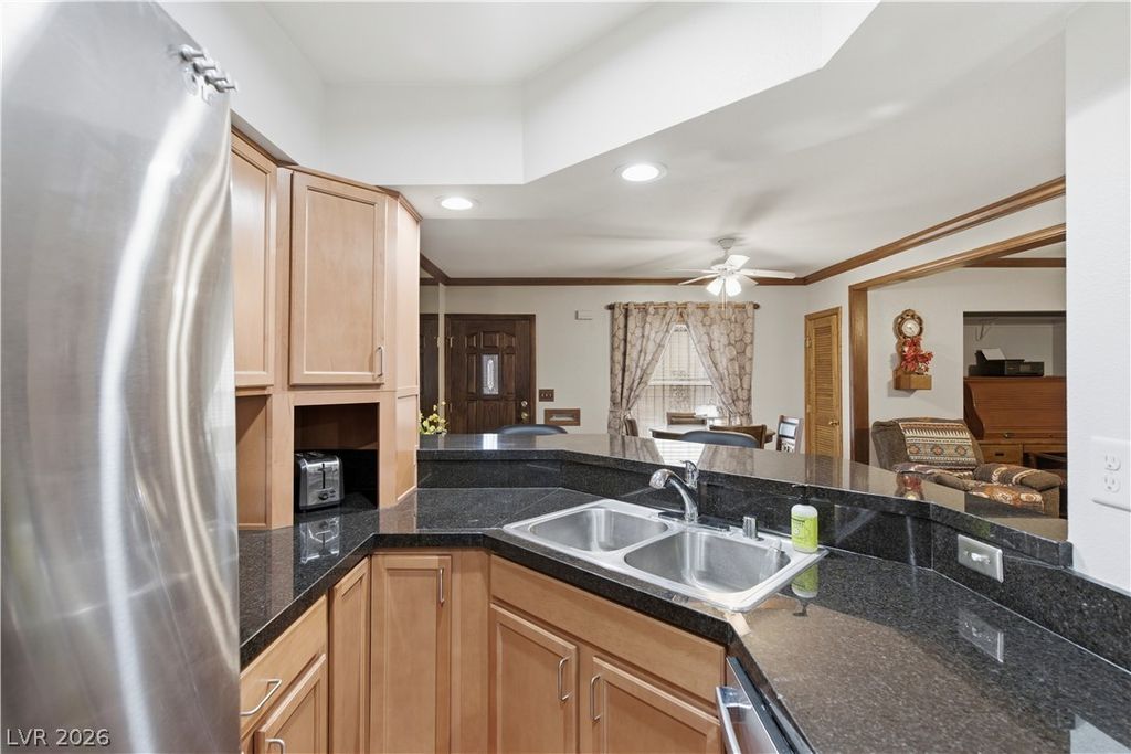 Image 16 of property listing at 434 Las Casitas Way, Las Vegas, NV 89121