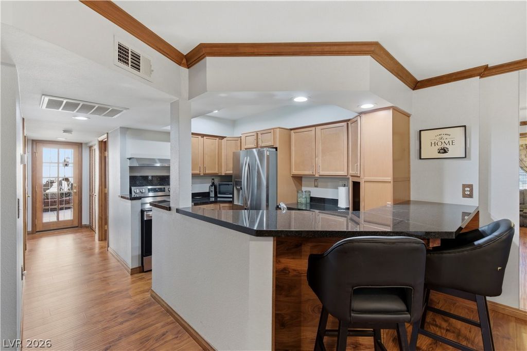 Image 2 of property listing at 434 Las Casitas Way, Las Vegas, NV 89121