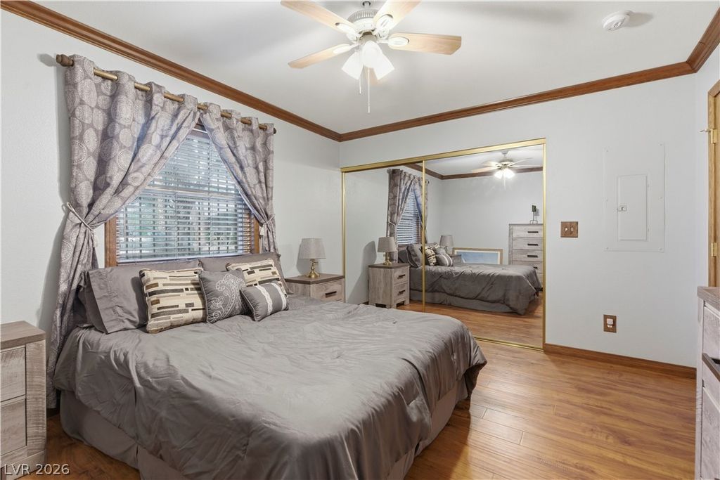 Image 24 of property listing at 434 Las Casitas Way, Las Vegas, NV 89121