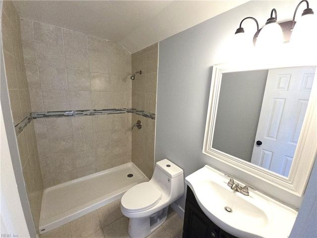 2100 Fort Belvoir DR, Virginia Beach, VA 23454