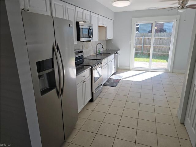 2100 Fort Belvoir DR, Virginia Beach, VA 23454