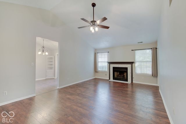 1531 Lake Point Lane N, Greenwood, IN 46142