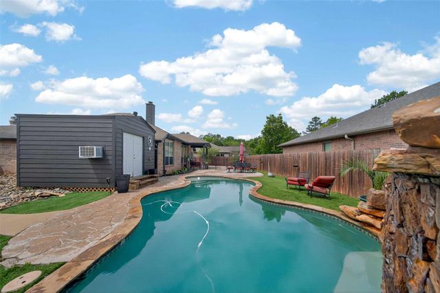 500 Virginia Court, White House, TX 75791