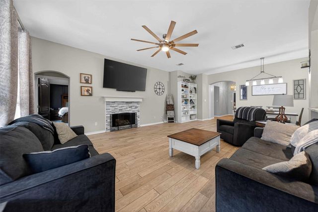 500 Virginia Court, White House, TX 75791