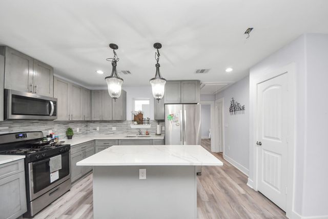 4715 Antha Street, Houston, TX 77016