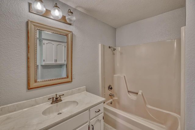 1702 Sunset DR, Marble Falls, TX 78654