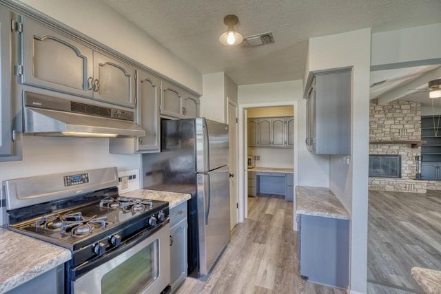 1702 Sunset DR, Marble Falls, TX 78654