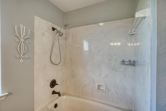 1702 Sunset DR, Marble Falls, TX 78654