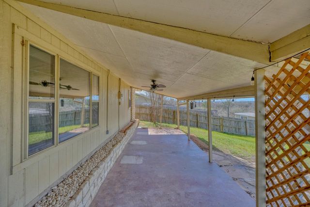 1702 Sunset DR, Marble Falls, TX 78654