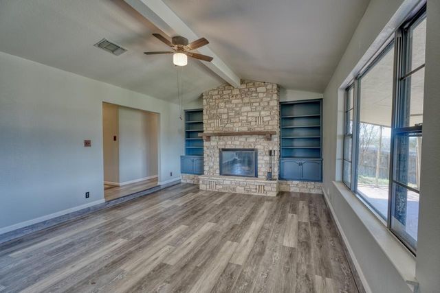 1702 Sunset DR, Marble Falls, TX 78654