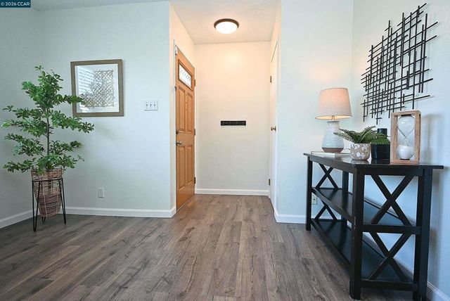 1387 Del Rio Circle D, Concord, CA 94518