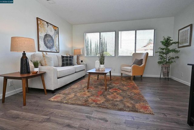 1387 Del Rio Circle D, Concord, CA 94518