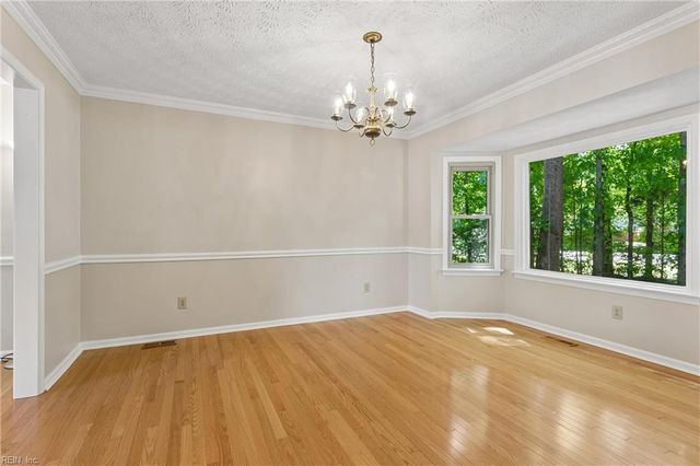 112 Bellows PL, Yorktown, VA 23693
