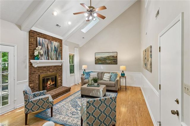 112 Bellows PL, Yorktown, VA 23693