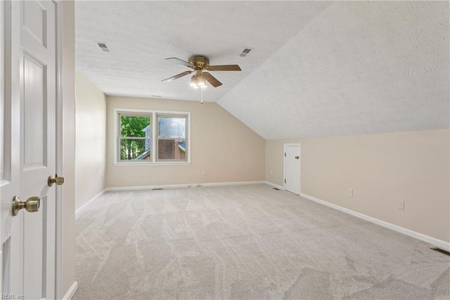 112 Bellows PL, Yorktown, VA 23693