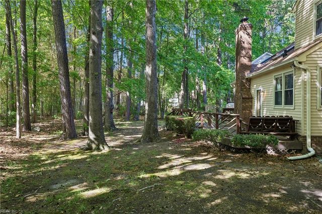112 Bellows PL, Yorktown, VA 23693