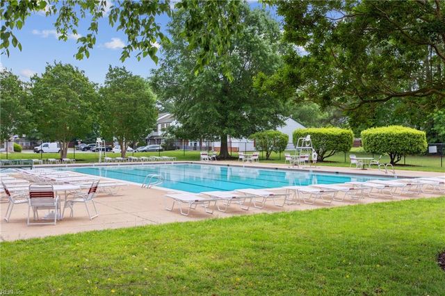 112 Bellows PL, Yorktown, VA 23693