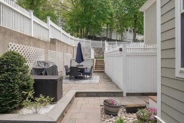 465 Washington St, Winchester, MA 01890