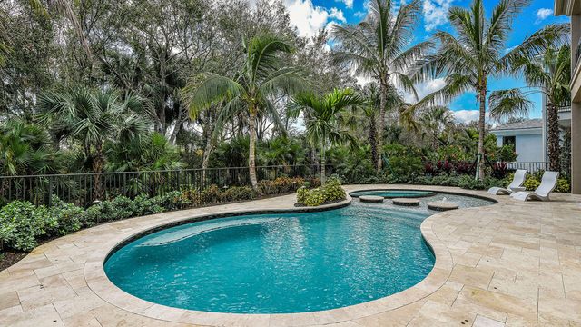 5524 Renoir Place, Palm Beach Gardens, FL 33418