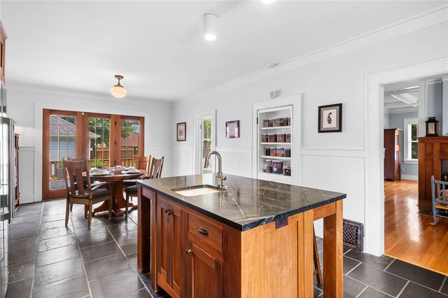 901 McCollum Drive, Bentonville, AR 72712
