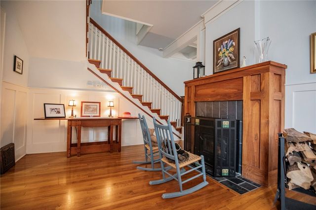 901 McCollum Drive, Bentonville, AR 72712
