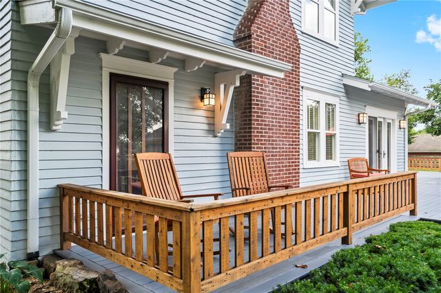 901 McCollum Drive, Bentonville, AR 72712