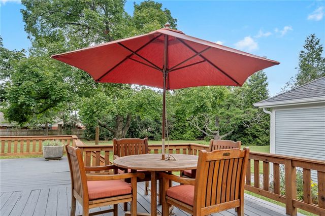901 McCollum Drive, Bentonville, AR 72712