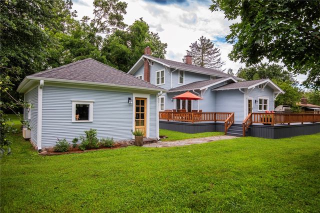 901 McCollum Drive, Bentonville, AR 72712