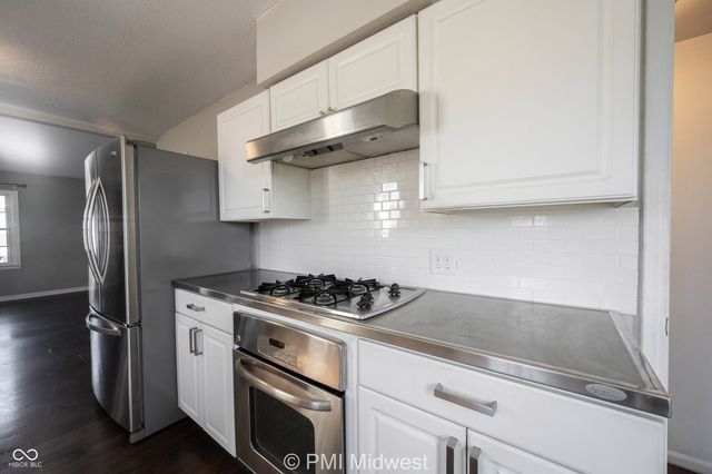 227 S 12th Avenue, Beech Grove, IN 46107