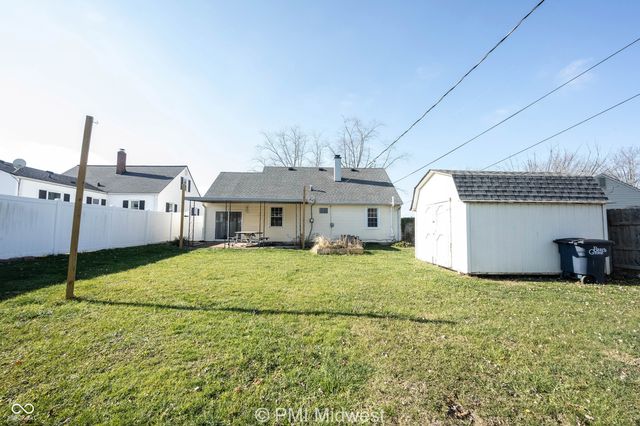 227 S 12th Avenue, Beech Grove, IN 46107