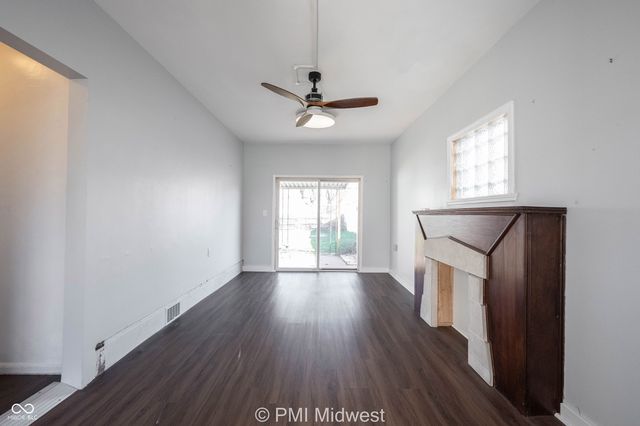 227 S 12th Avenue, Beech Grove, IN 46107