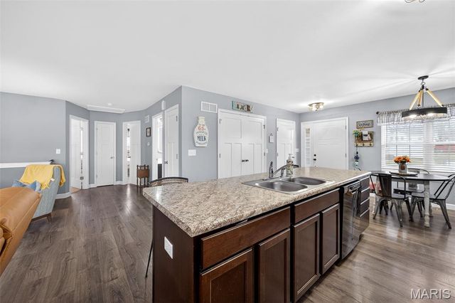 151 Hidden Valley Way, Winfield, MO 63389