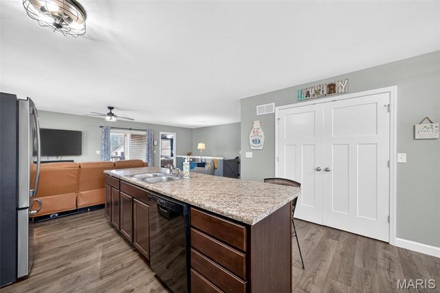 151 Hidden Valley Way, Winfield, MO 63389