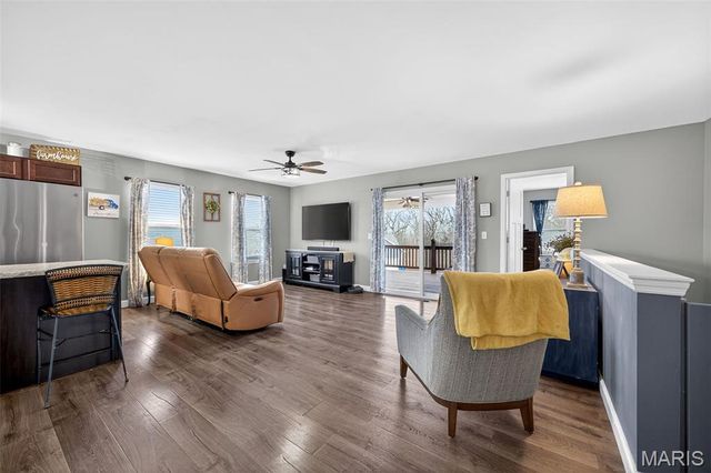 151 Hidden Valley Way, Winfield, MO 63389