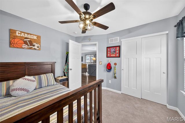 151 Hidden Valley Way, Winfield, MO 63389