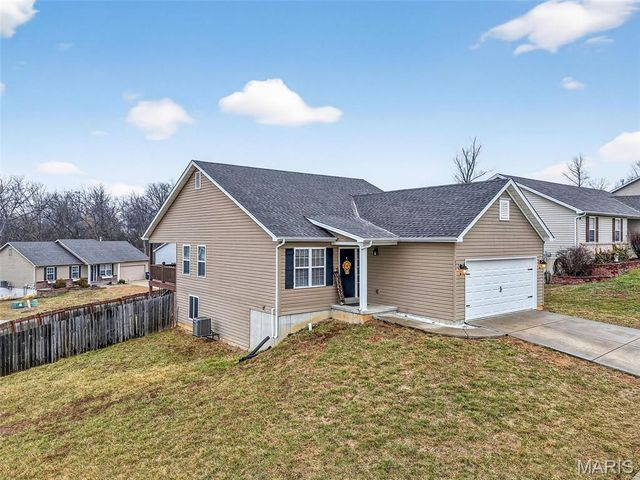 151 Hidden Valley Way, Winfield, MO 63389