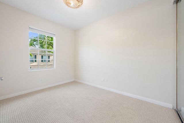 136 Ashley Court, Jupiter, FL 33458