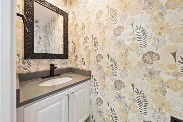 136 Ashley Court, Jupiter, FL 33458