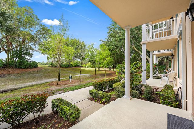 136 Ashley Court, Jupiter, FL 33458